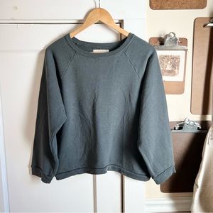 Preowned Imogene + Willie Navy Raglan Sweatshirt Women’s Medium